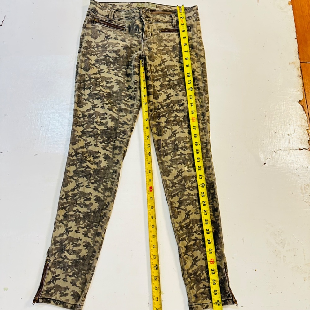 GUESS CAMO Guess Camo Jeans. The best Guess Camo skinny jeans, size 27. - Picture 4 of 10